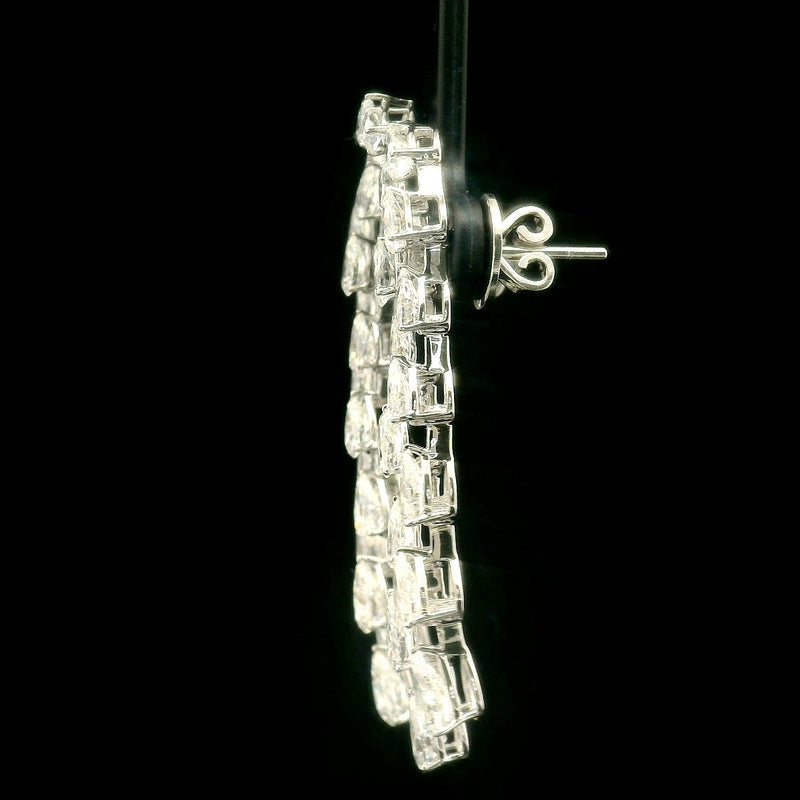The Moonlight Royale | white-gold earrings with EF color and VVS-VS clarity diamonds