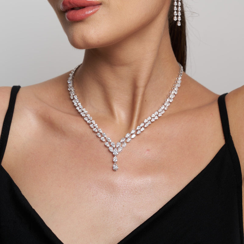 The Celestial Grace | white-gold necklace with EF color and VVS-VS clarity diamonds