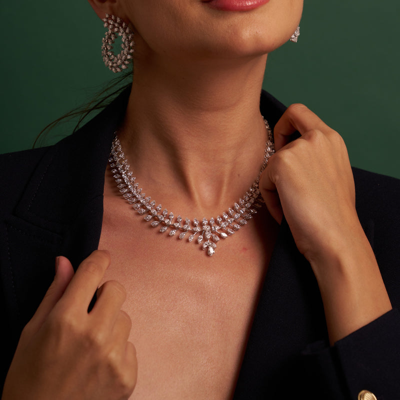 Monarch's Celestial Tribute | white-gold necklace with EF color and VVS-VS clarity diamonds