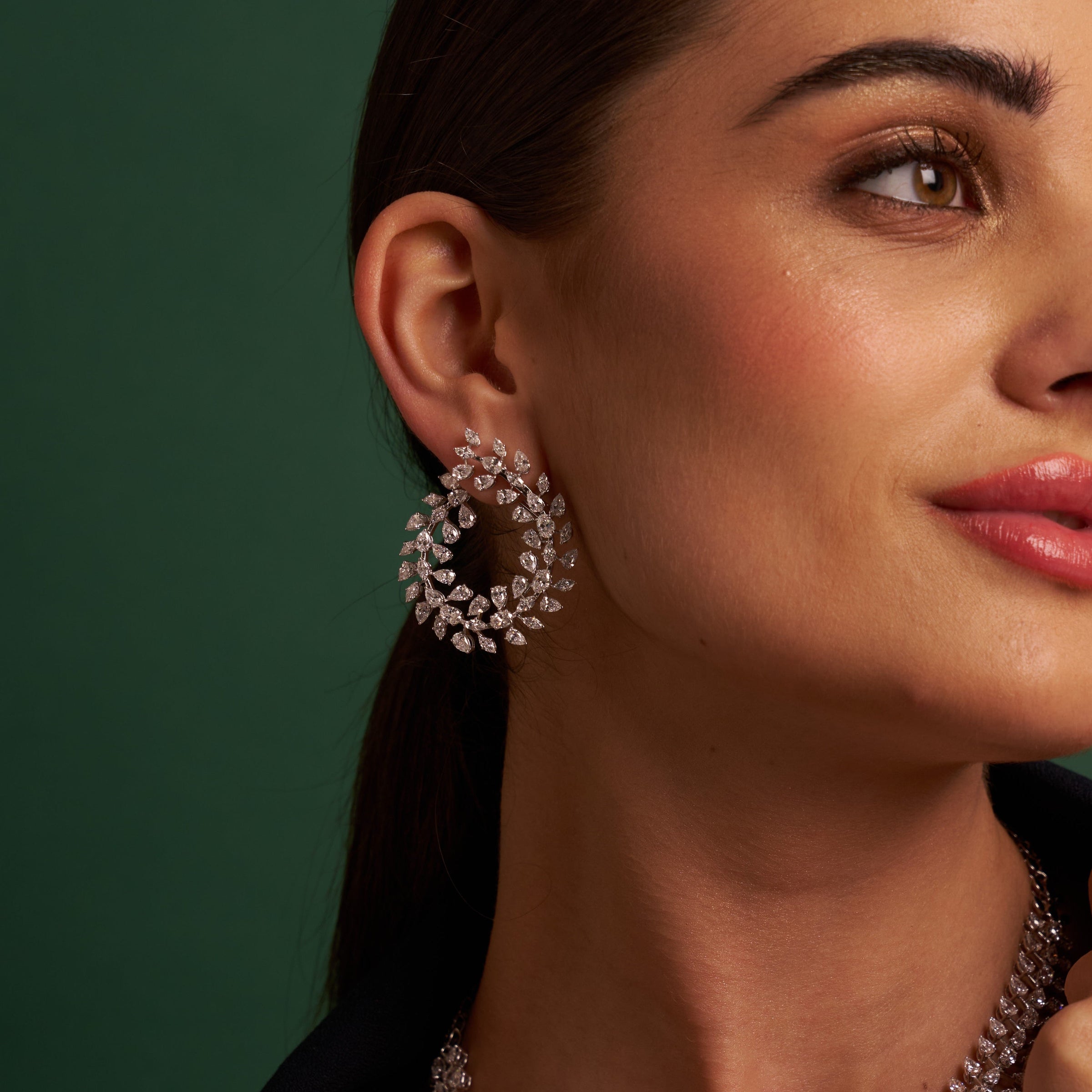 The Whispering Lumière | white-gold earrings with EF color and VVS-VS clarity diamonds