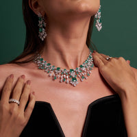 The Regal Jade Cascade | white-gold necklace with EF color and VVS-VS clarity diamonds