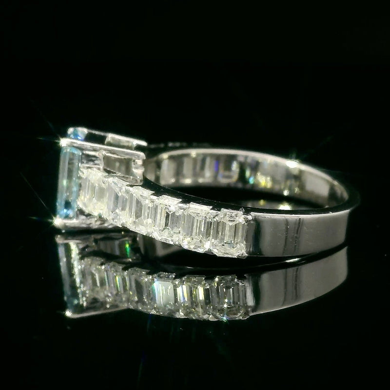 The Sapphire Sovereign Signet | white-gold ring with EF color and VVS-VS clarity diamonds
